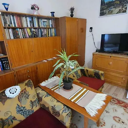 In - Balaton 38173 بيت للعطل *