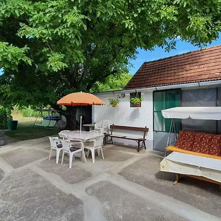 In - Balaton 38173 بيت للعطل شيوفوك