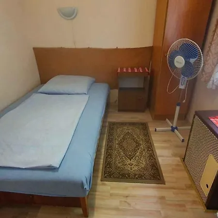 In - Balaton 38173 بيت للعطل *